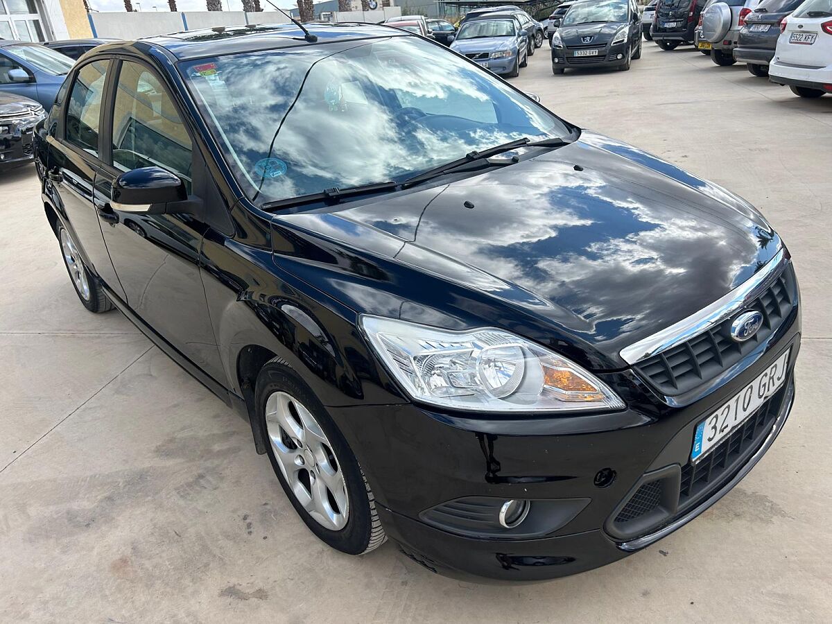 FORD FOCUS TREND 1.6 AUTO SPANISH LHD IN SPAIN ONLY 58000 MILES SUPERB 2009